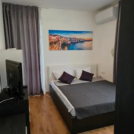 Sea Diamond Family شقة *